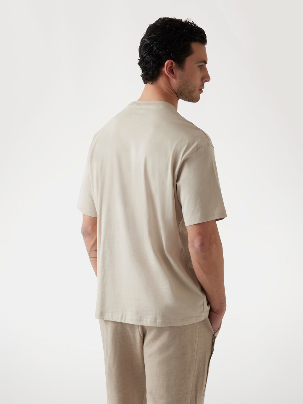 Front logo t-shirt