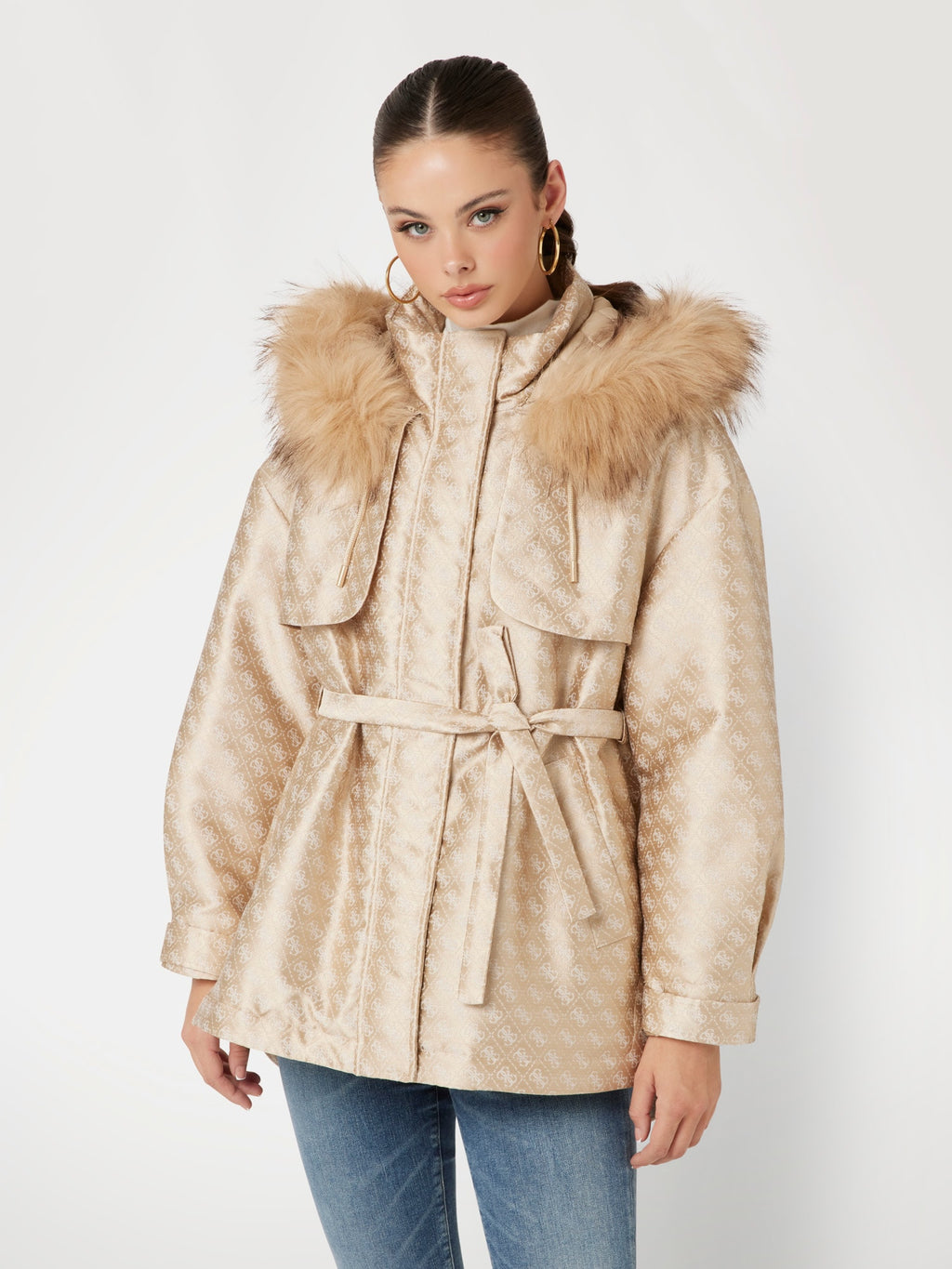 4G logo parka