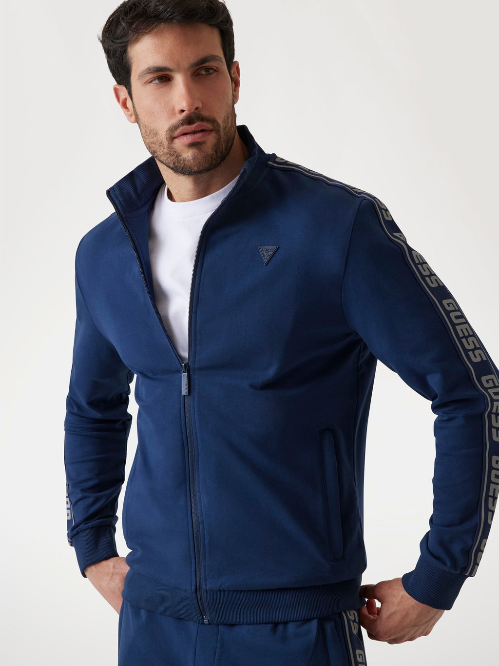 Full zip sweatshirt