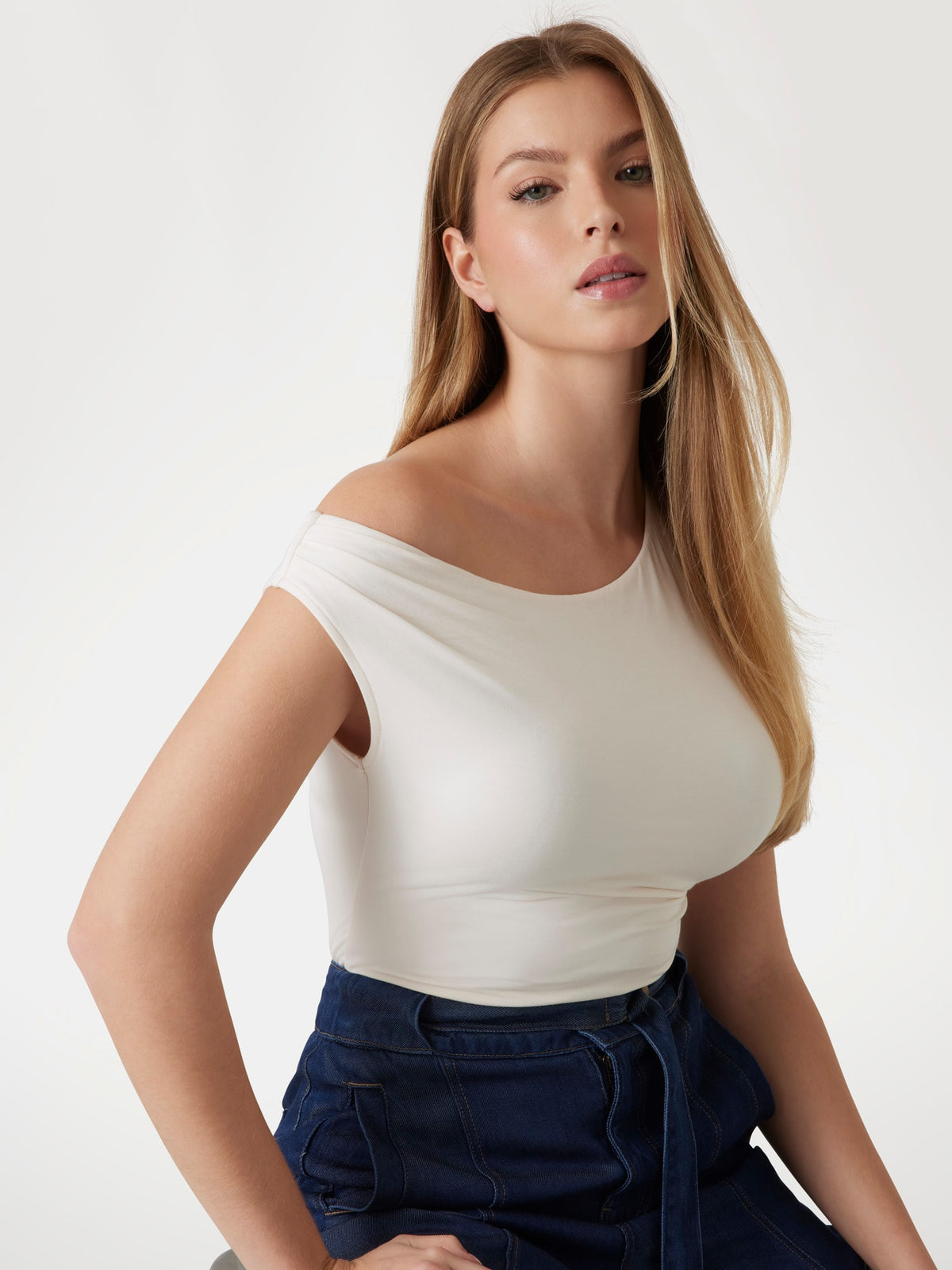 Off-shoulder stretch top