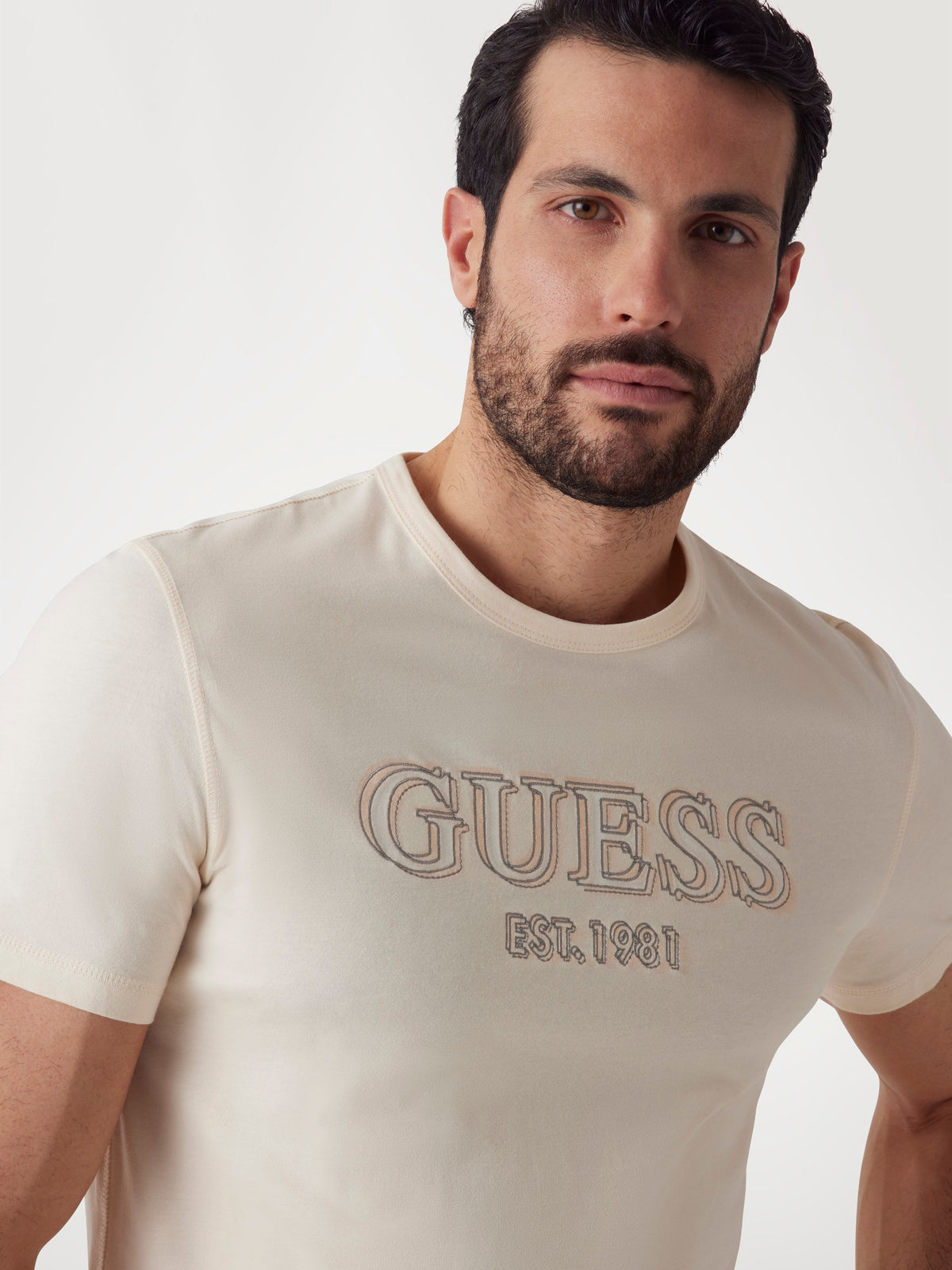 Front logo T-shirt