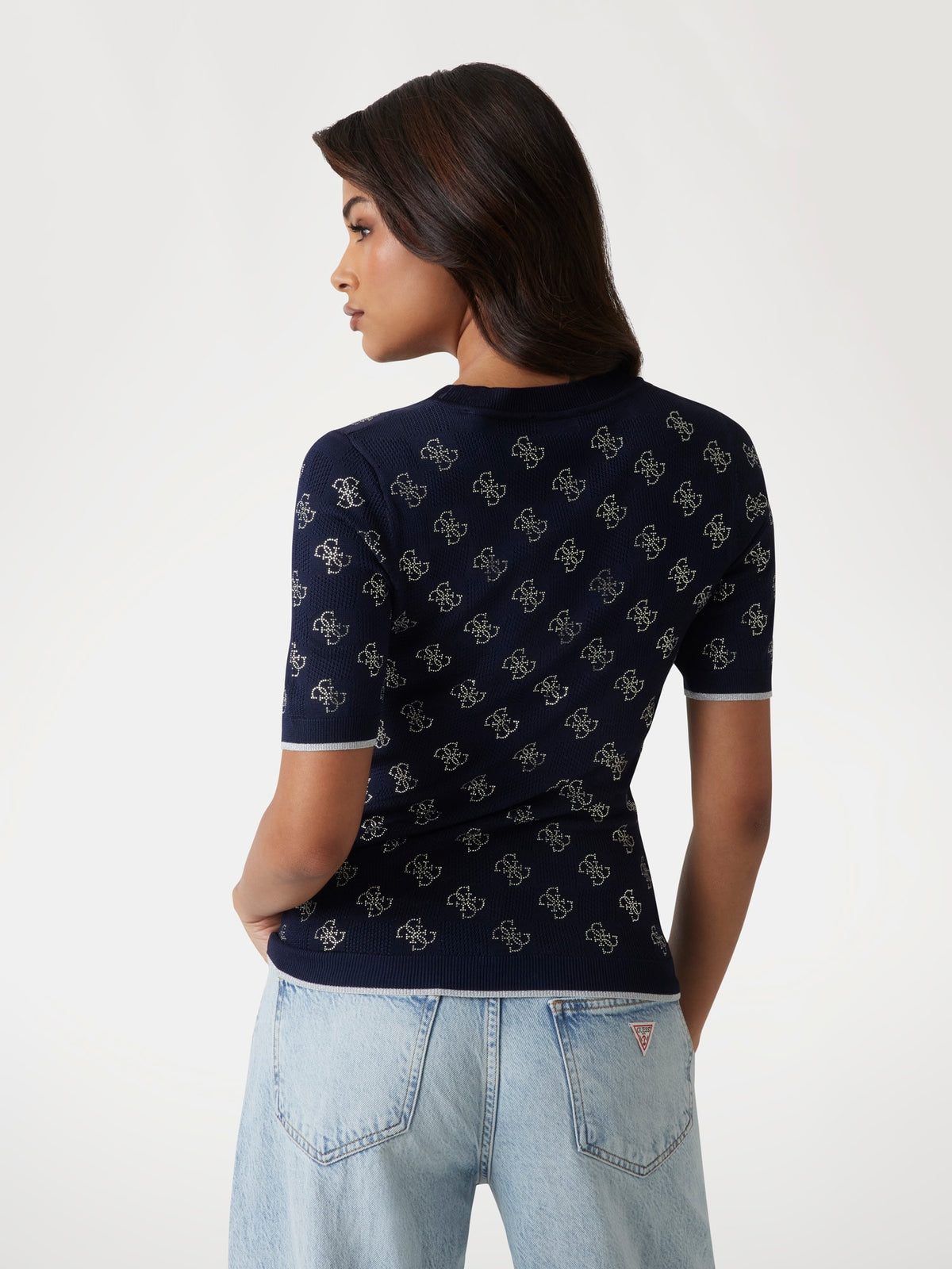 4G logo sweater