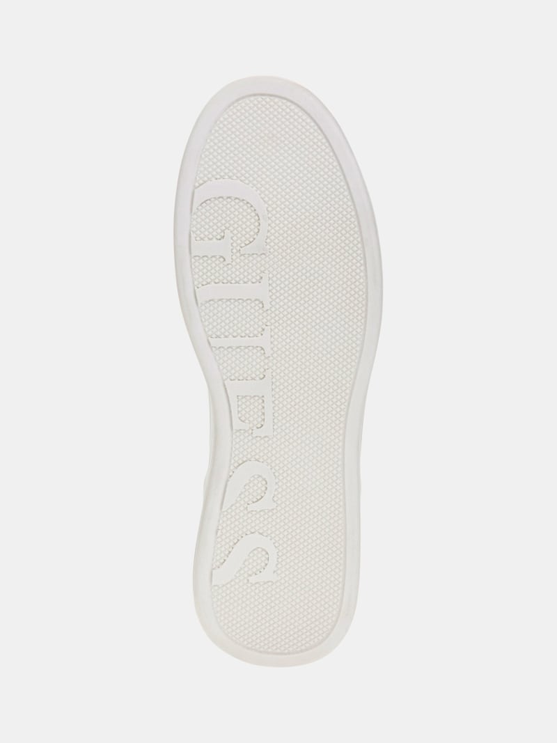 Winno Leather-Blend Sneaker